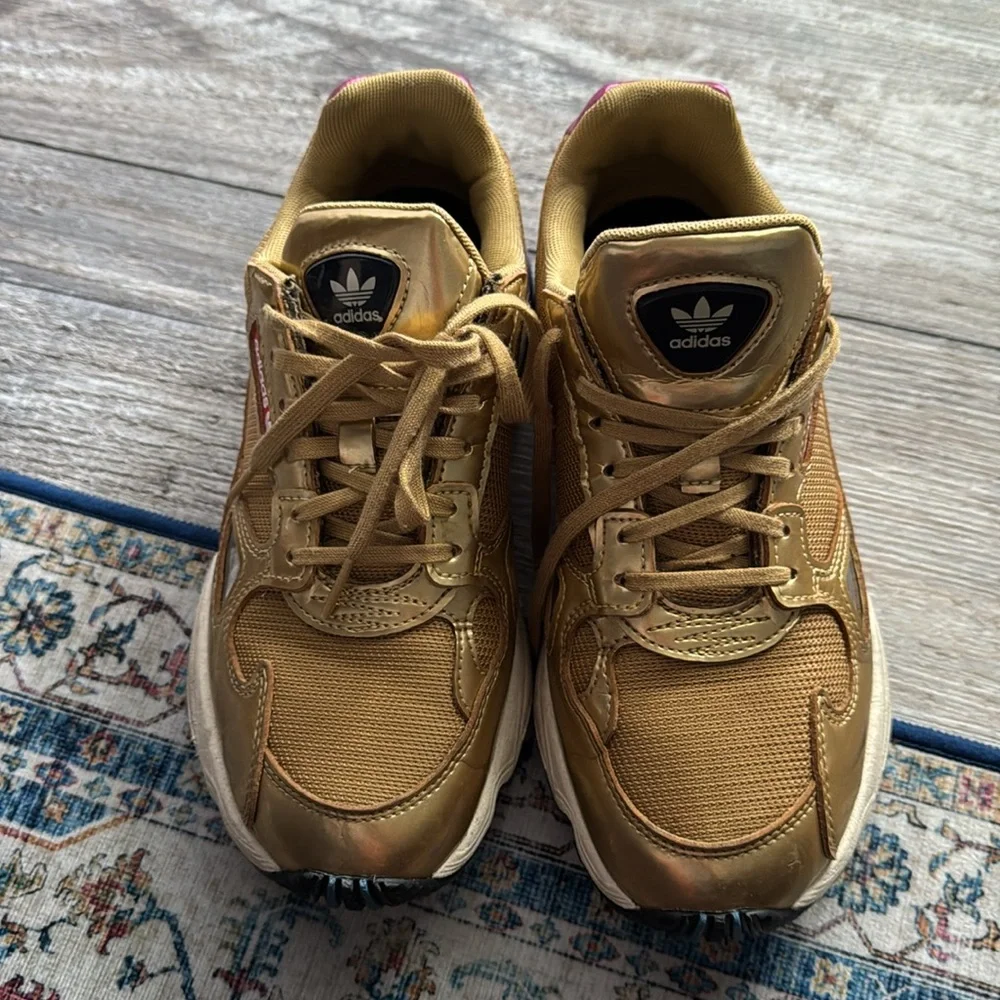 Adidas - Picture 5 of 7